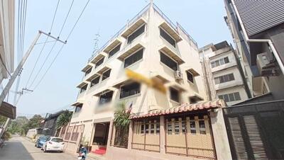 ขาย - อาคารสำนักงาน HomeOffice 4 ชั้น 4 คูหา ทำเลดีใกล้ Maya 10 ห้องทำงาน 7 ห้องน้ำ เชียงใหม่, เชียงใหม่