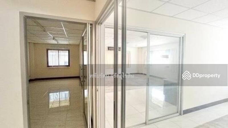 For Sale - HomeOffice 4-story office building for sale, 4 units, prime location near Maya, 10 office rooms., Chiang Mai