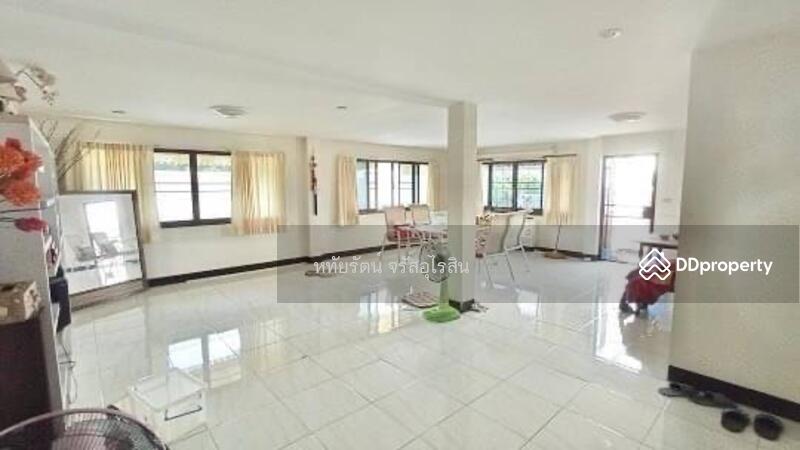 For Sale - HomeOffice 4-story office building for sale, 4 units, prime location near Maya, 10 office rooms., Chiang Mai