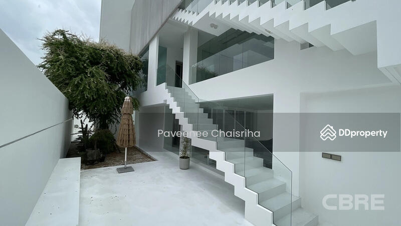 For Sale - A Unique 4-Storey Residence & Business Space, Bangkok