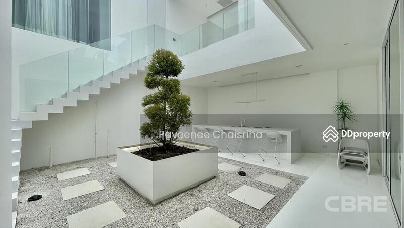 For Sale - A Unique 4-Storey Residence & Business Space, Bangkok