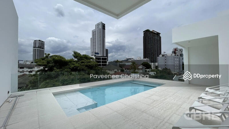 For Sale - A Unique 4-Storey Residence & Business Space, Bangkok