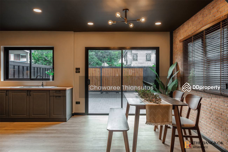 For Sale - Newly Renovated Modern Loft House, Lat Phrao 93 - Fully Furnished, Bangkok