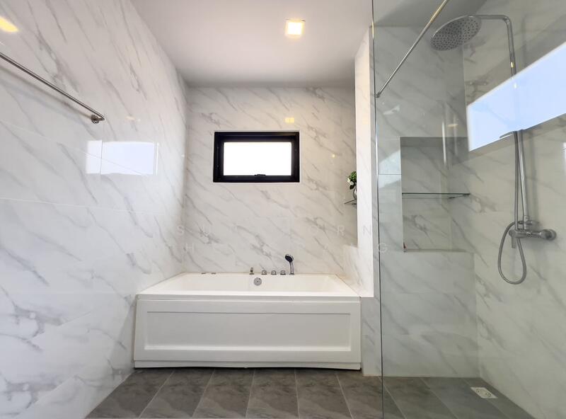 For sale villa at The Lake Huay Yai, Chon Buri (Pattaya), Huai Yai, Bang Lamung (Pattaya), Chon Buri (Pattaya), 4 Bedrooms, 288 sqm, Single Detached House For Sale, by Supaporn Thongpang, 60167770 - DDproperty.com