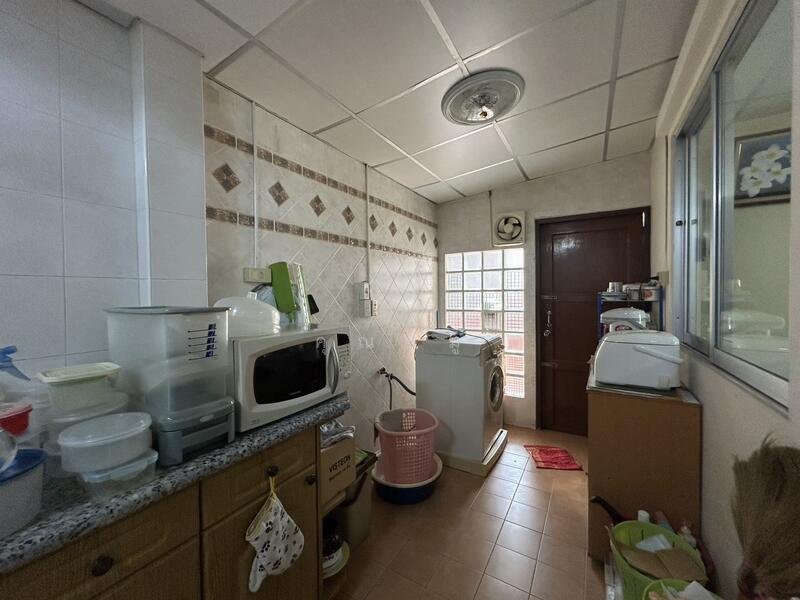 บ้านที่ออกแบบเพื่อให้ทุกคนได้มี “มุมส่วนตัว” แต่ยังอบอวลด้วยความอบอุ่นของครอบครัว, Chon Buri (Pattaya), Huai Kapi, Muang Chon Buri, Chon Buri (Pattaya), 2 Bedrooms, 200 sqm, Single Detached House For Sale, by คุณหมู, 60167777 - DDproperty.com