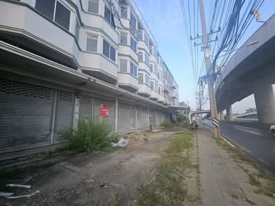 ขาย - ขายด่วน! ทรัพย์หลุดขายฝากใกล้เซ็นทรัล ศาลายา – อาคารพาณิชย์ 4 ชั้น มีชั้นลอย อยู่ถนนฝั่งเดียวกัน, นครปฐม