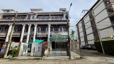 ขาย - ซอย พหลโยธิน 44 /1 แขวง เสนานิคม เขตบางซื่อ กทม, กรุงเทพ