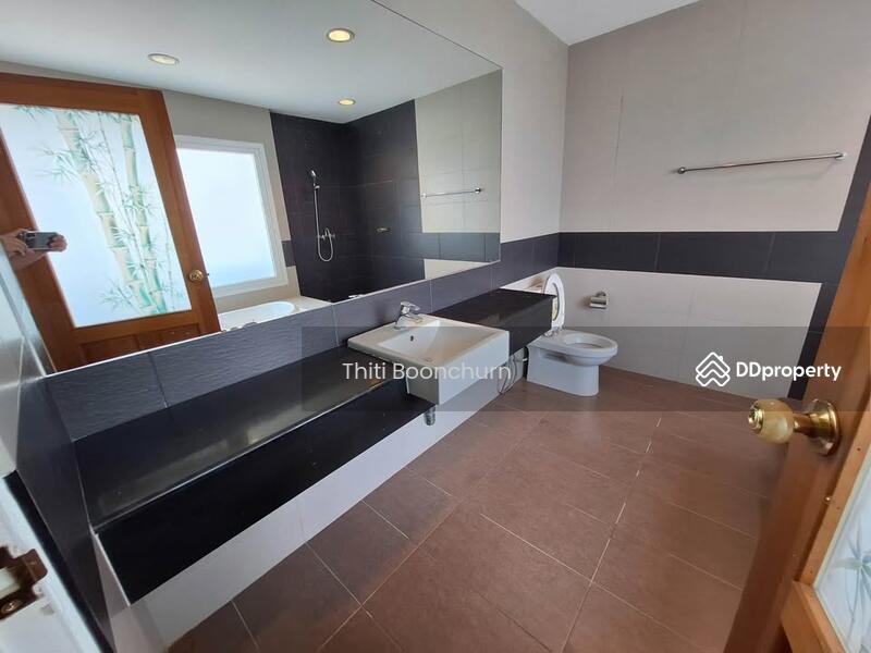 ให้เช่า - Townhome, 307 sqm, Soi Lat Phrao 80, กรุงเทพ