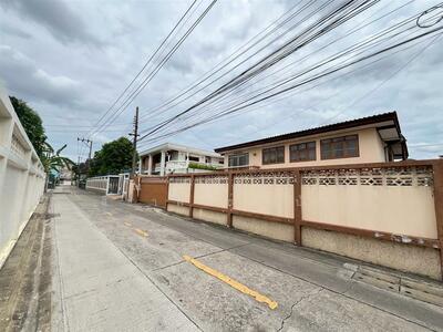 ขาย - บ้านเดี่ยว 2 ชั้น 99 ตร.ว. บ้านเดี่ยว ซอยจรัญสนิทวงศ์69 ถนนจรัญสนิทวงศ์ ถนนสิรินธร, กรุงเทพ