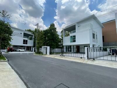 ขาย - Nirvana Absolute Ekkamai-Ramintra : เนอวานา แอบโซลูท เอกมัย-รามอินทรา, กรุงเทพ