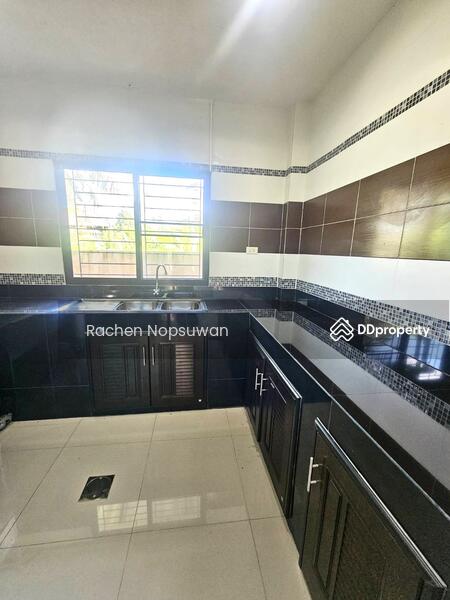 For Sale - For sale: corner townhouse, Tawanchai Village, Khlong Hae area, 3 bedrooms, 47 sq m,, Songkhla