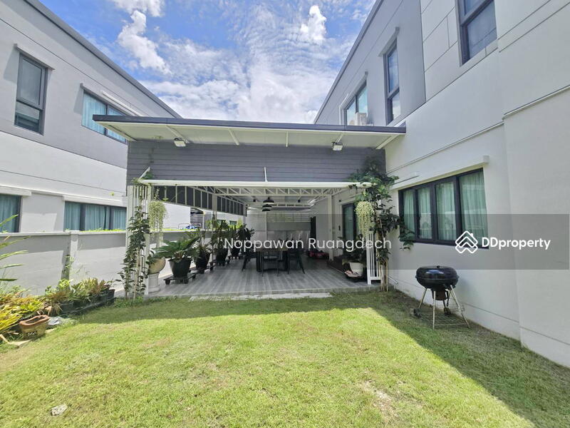 For Rent - CENTRO Donmueang-Chaengwattana, Pathum Thani