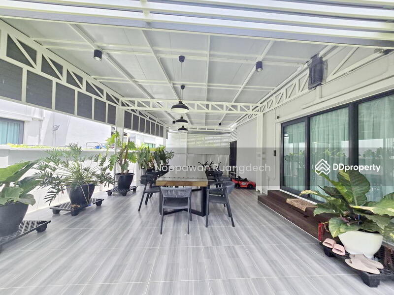 For Rent - CENTRO Donmueang-Chaengwattana, Pathum Thani