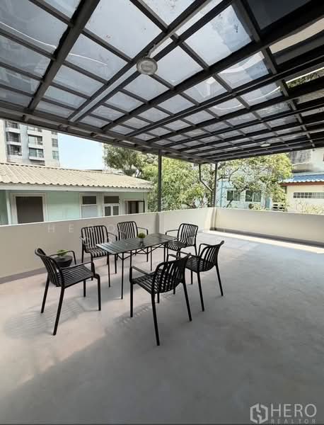 For Rent - For Rent Home Office Sukhumvit BTS Phra Khanong Klong Toei BRE1243, Bangkok