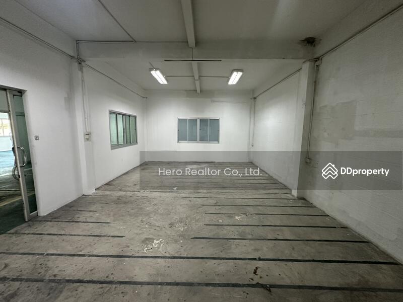 For Rent - For Rent Bangkok 2 Storey Warehouse with Office & Aircon Bang Na BTS Udom Suk / Bang Na BRE25570, Bangkok
