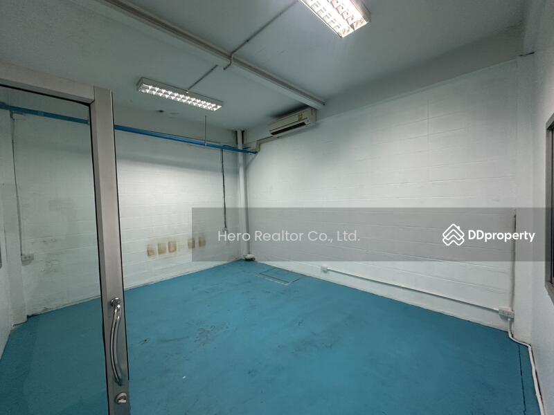 For Rent - For Rent Bangkok 2 Storey Warehouse with Office & Aircon Bang Na BTS Udom Suk / Bang Na BRE25570, Bangkok