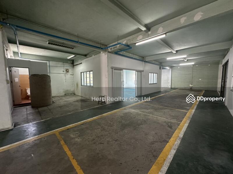 For Rent - For Rent Bangkok 2 Storey Warehouse with Office & Aircon Bang Na BTS Udom Suk / Bang Na BRE25570, Bangkok