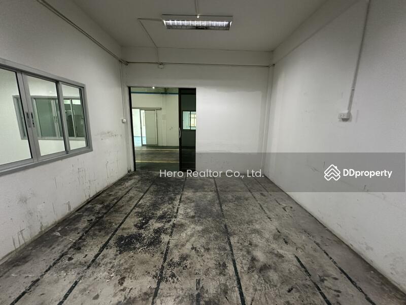 For Rent - For Rent Bangkok 2 Storey Warehouse with Office & Aircon Bang Na BTS Udom Suk / Bang Na BRE25570, Bangkok