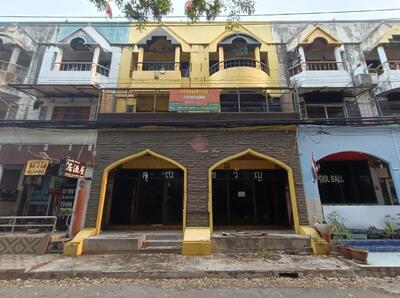 ขาย - อาคารพาณิชย์ 3 ชั้น 2 คูหา ทะลุถึงกัน, นครราชสีมา