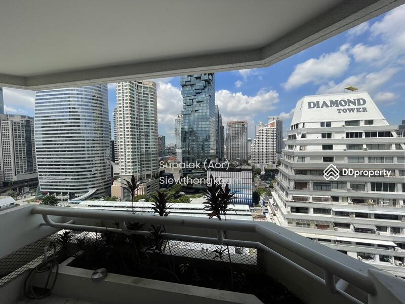 For Rent - Trinity Complex, Bangkok