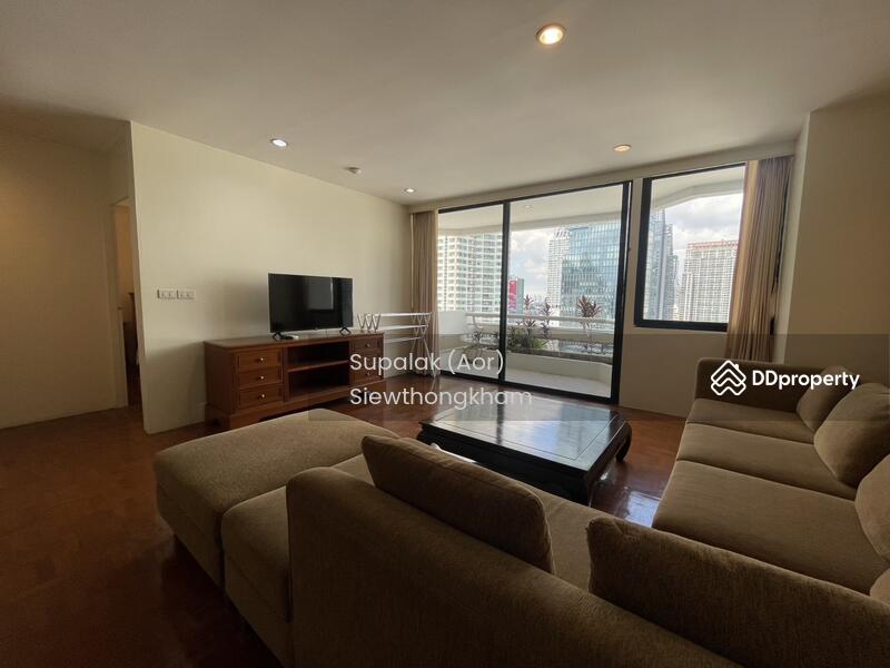 For Rent - Trinity Complex, Bangkok