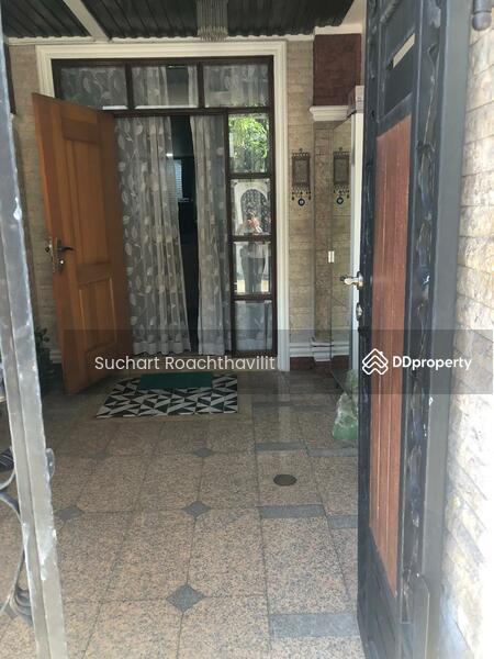 For Sale - 2-Storey Townhouse For Sale, 28 sqw. @Sukhumvit 39, Phrom Phong Area, Bangkok