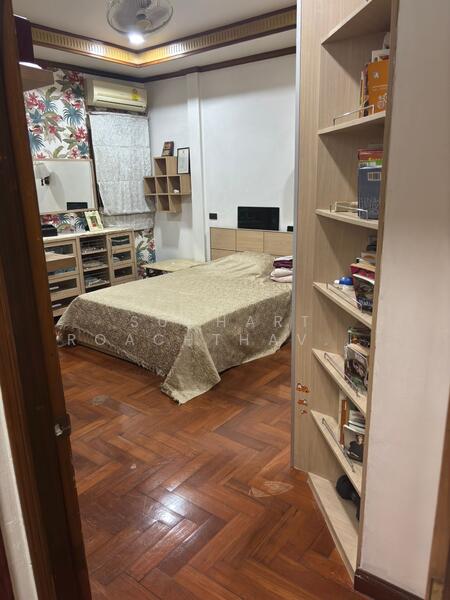 For Sale - 2-Storey Townhouse For Sale, 28 sqw. @Sukhumvit 39, Phrom Phong Area, Bangkok