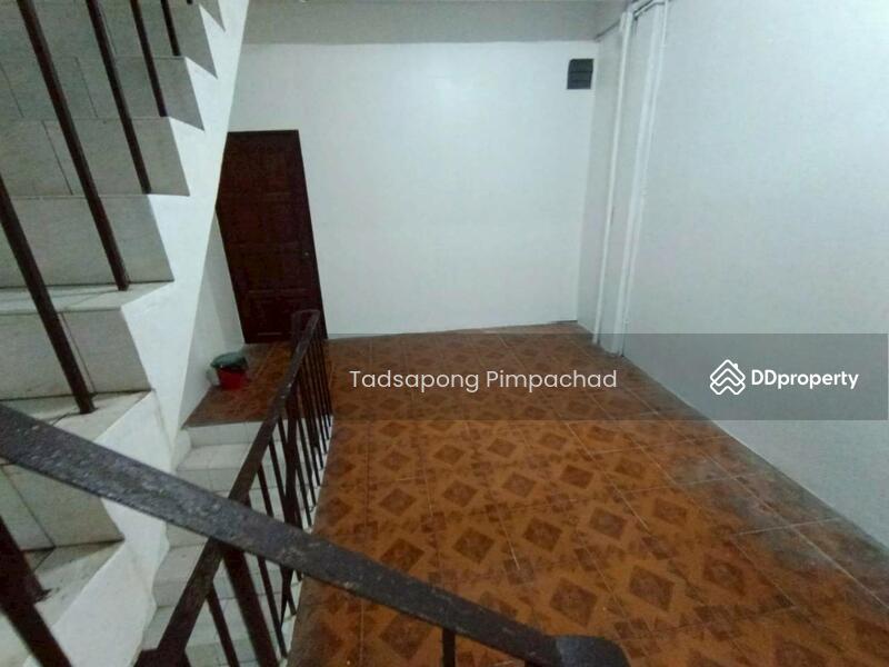 ขาย - ตึกแถว 4 ชั้นใกล้วงเวียนใหญ่ ถนนประชาธิปก แขวงหิรัญรูจิ เขตธนบุรี กทม, กรุงเทพ
