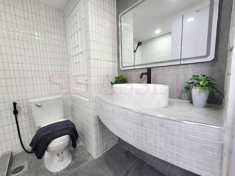 Merlin Tower, Bangkok, Soi Narathiwat 14 Sathon Road, Thung Wat Don, Sathon, Bangkok, 1 Bedroom, 40 sqm, Condo For Sale, by Poonyaporn Veerabulyarit, 60169224 - DDproperty.com