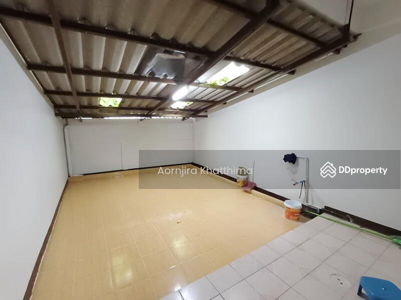 For Sale - 2-Storey Townhome for Sale, Prime Location in San Kamphaeng, Chiang Mai, Chiang Mai