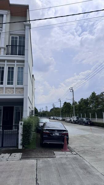 For Rent - Golden City Chaengwattana-Muang Thong, Nonthaburi