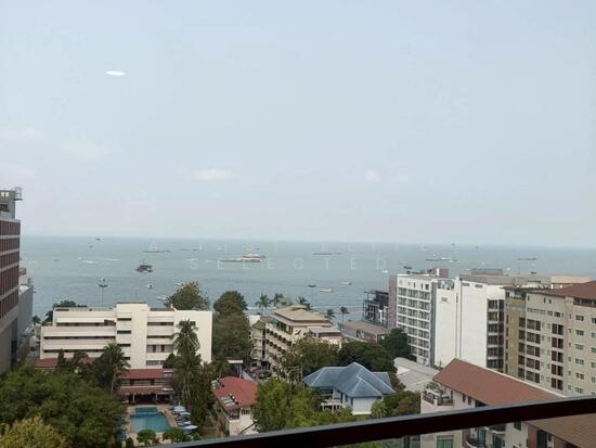 EDGE Central Pattaya : เอดจ์ เซ็นทรัล พัทยา, ชลบุรี