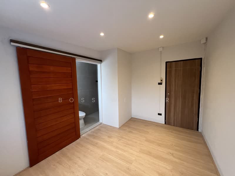 For Sale - Townhouse, Lanthong Village, Pak Kret, Nonthaburi