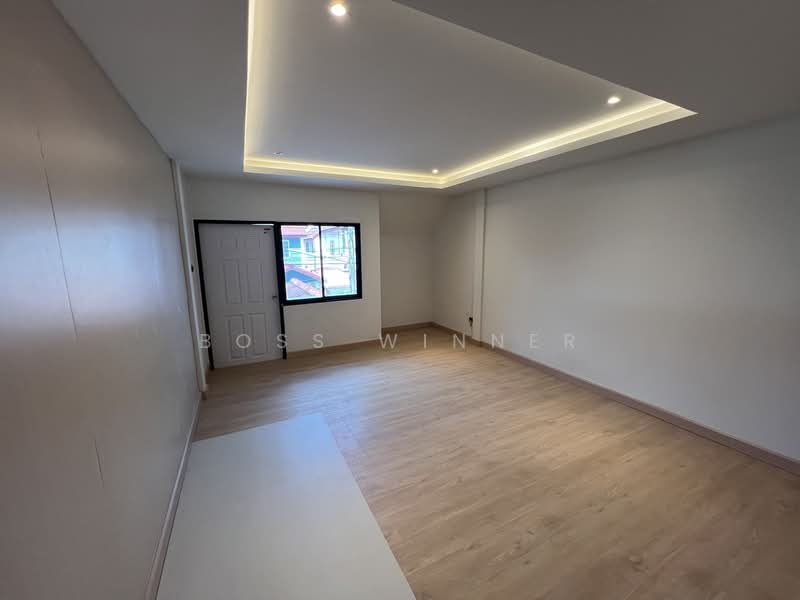 For Sale - Townhouse, Lanthong Village, Pak Kret, Nonthaburi