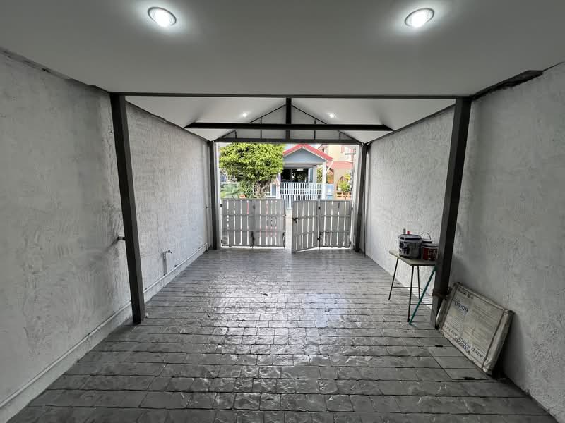 For Sale - Townhouse, Lanthong Village, Pak Kret, Nonthaburi