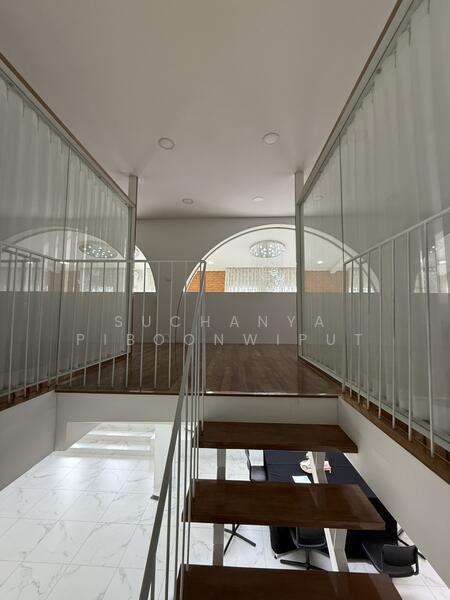 House For Rent Rama 9 Soi 49 Open Show Room | Cafe | Office, Bangkok, พระราม 9 ซอย 49, Suan Luang, Suan Luang, Bangkok, 2 Bedrooms, 250 sqm, Single Detached House For Rent, by Suchanya Piboonwiput, 60169987 - DDproperty.com