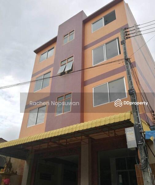 For Sale - Apartment for sale, 4-story building, Songkhla city location, 28 rooms, selling for 17 million baht., Songkhla