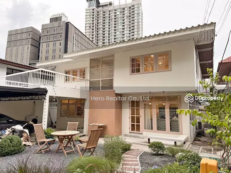 For Rent - For Rent Bangkok House Ratchada Huai Khwang MRT Huai Khwang BRE25790, Bangkok