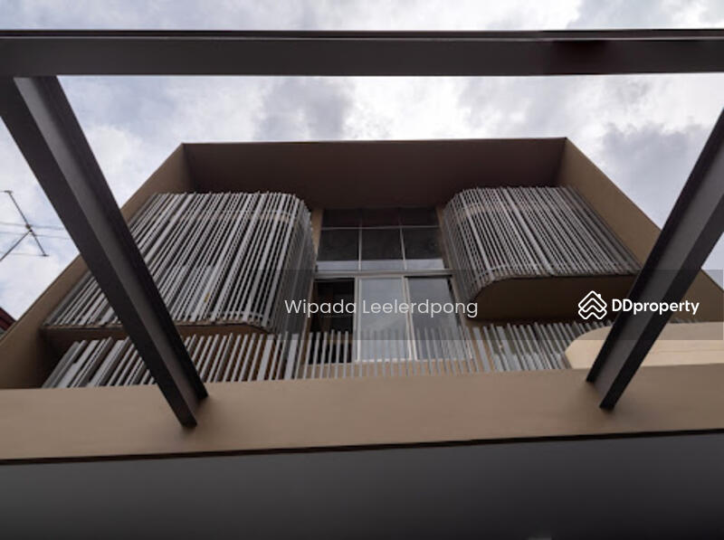 For Rent - Super Luxury House / Home Office in Ratchada 32, Bangkok
