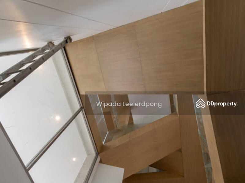For Rent - Super Luxury House / Home Office in Ratchada 32, Bangkok
