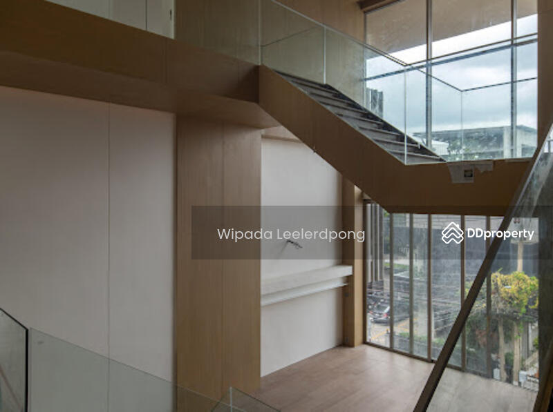 For Rent - Super Luxury House / Home Office in Ratchada 32, Bangkok