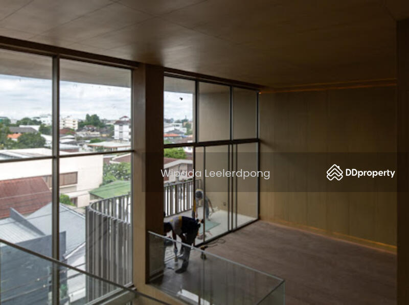 For Rent - Super Luxury House / Home Office in Ratchada 32, Bangkok