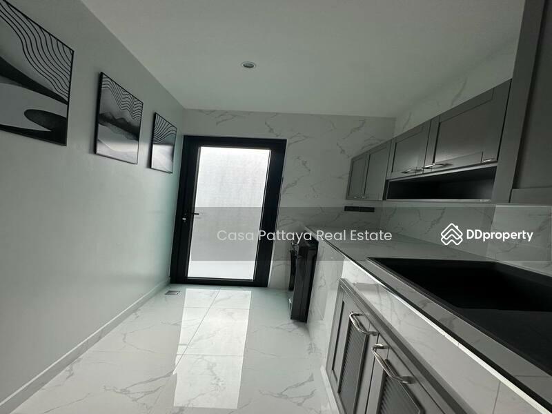 For Rent - บ้านเดี่ยว 2 ชั้น ให้เช่า, Chon Buri