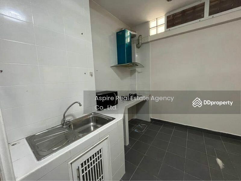 For Sale - The Exclusive Pattanakarn 44, Bangkok