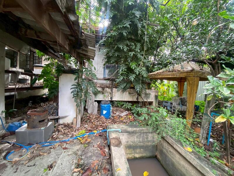 ขาย - ขายบ้านพร้อมที่ดิน ในซอยติวานนท์18 เนื้อที่ 219 ตารางวา ทำเลดี เหมาะแก่การพักอาศัย, นนทบุรี