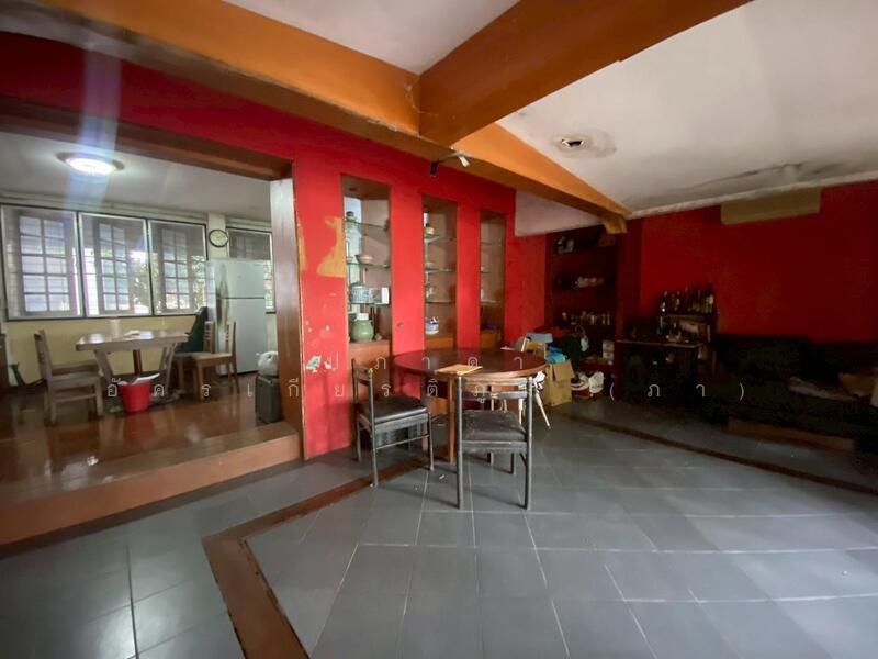 ขาย - ขายบ้านพร้อมที่ดิน ในซอยติวานนท์18 เนื้อที่ 219 ตารางวา ทำเลดี เหมาะแก่การพักอาศัย, นนทบุรี