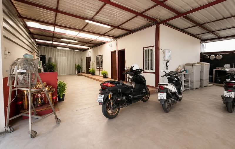 Factory and office for sale in Lat Krabang, Khlong Sam Prawet, Saen Saep, Bangkok, 5 แสนแสบ, Khlong Sam Prawet, Lat Krabang, Bangkok, , 570 sqm, Warehouse/Factory For Sale, by Parinthida Sawuddisopakaykul, 60170452 - DDproperty.com