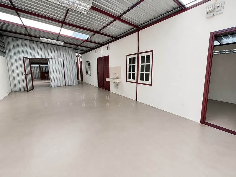 Factory and office for sale in Lat Krabang, Khlong Sam Prawet, Saen Saep, Bangkok, 5 แสนแสบ, Khlong Sam Prawet, Lat Krabang, Bangkok, , 570 sqm, Warehouse/Factory For Sale, by Parinthida Sawuddisopakaykul, 60170452 - DDproperty.com