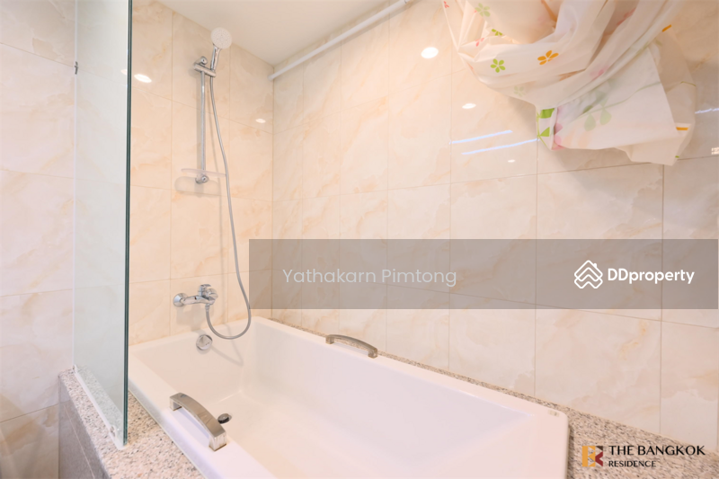 For Rent - Lake Avenue Sukhumvit 16, Bangkok