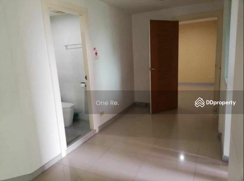 For Sale - The Magnet Condo, Bangkok